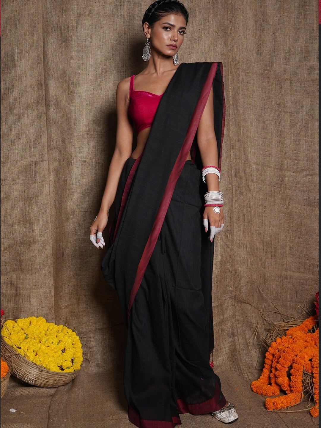 

Unnati Silks Pure Cotton Handloom Taant Saree, Black