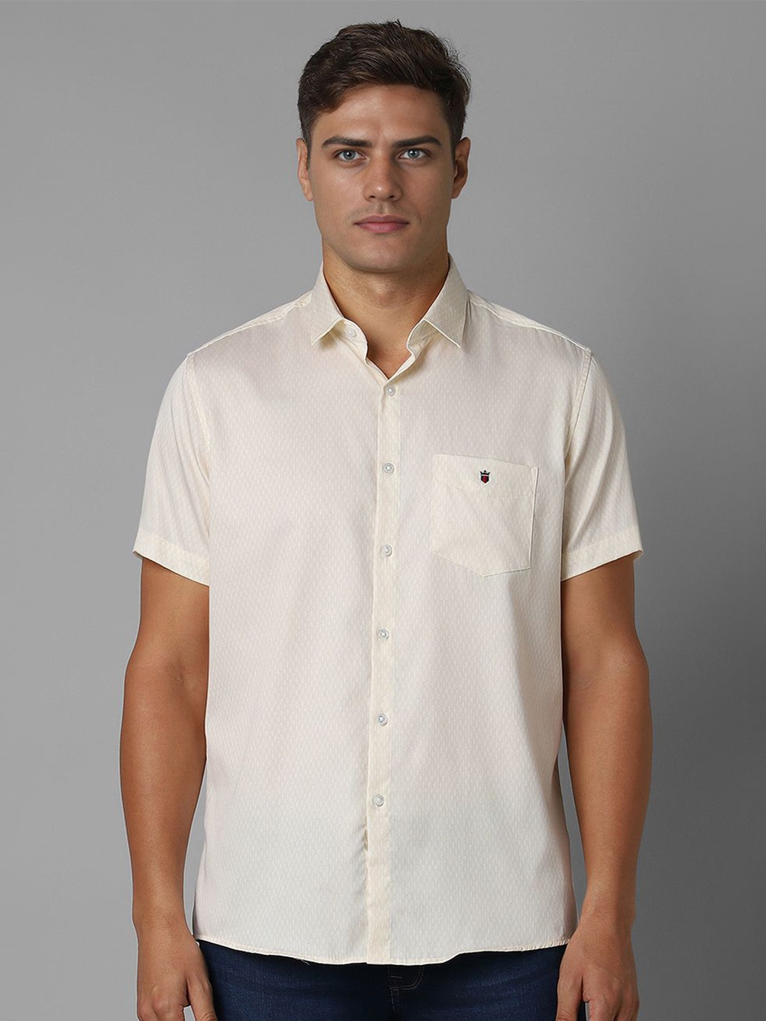 

Louis Philippe Sport Men Spread Collar Solid Cotton Slim Fit Casual Shirt, Beige
