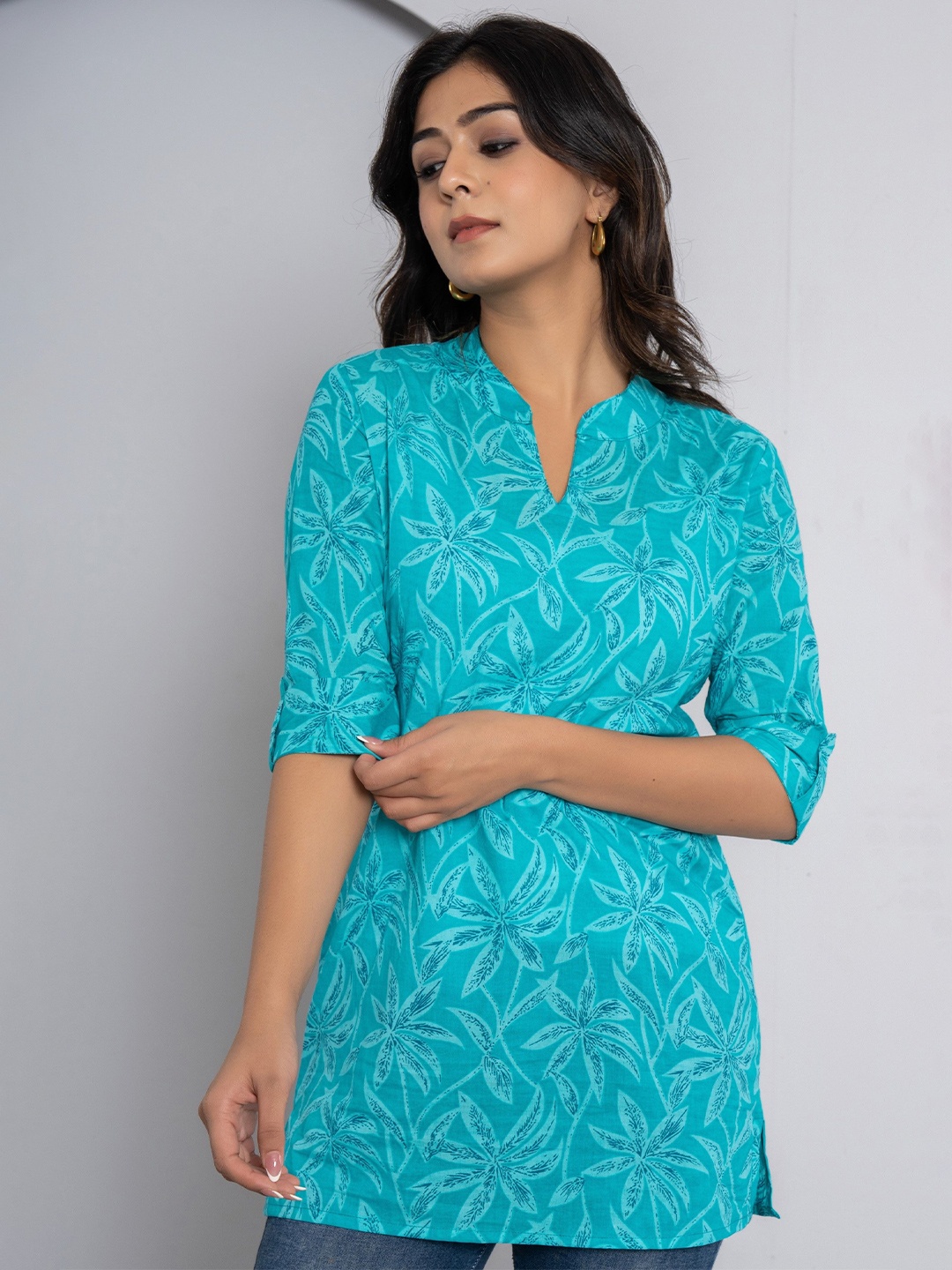 

JAIPURI BUNAAI Women Floral Printed Mandarin Collar Cotton Top, Blue
