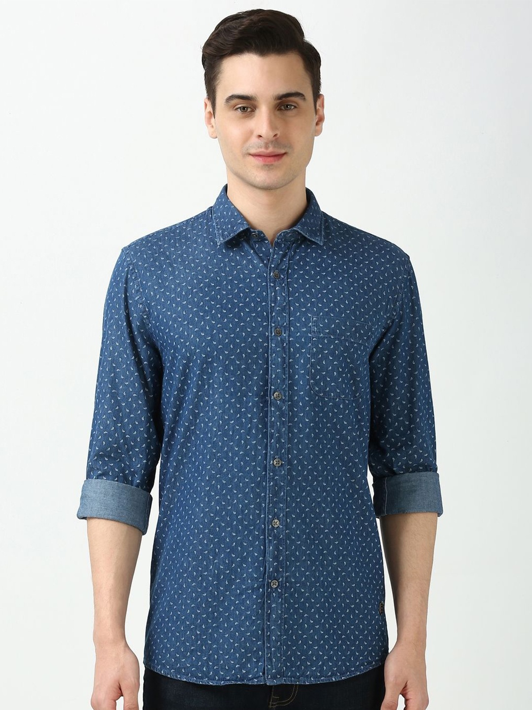 

Peter England Casuals Men Spread Collar Micro Ditsy Printed Cotton Slim Fit Casual Shirt, Blue