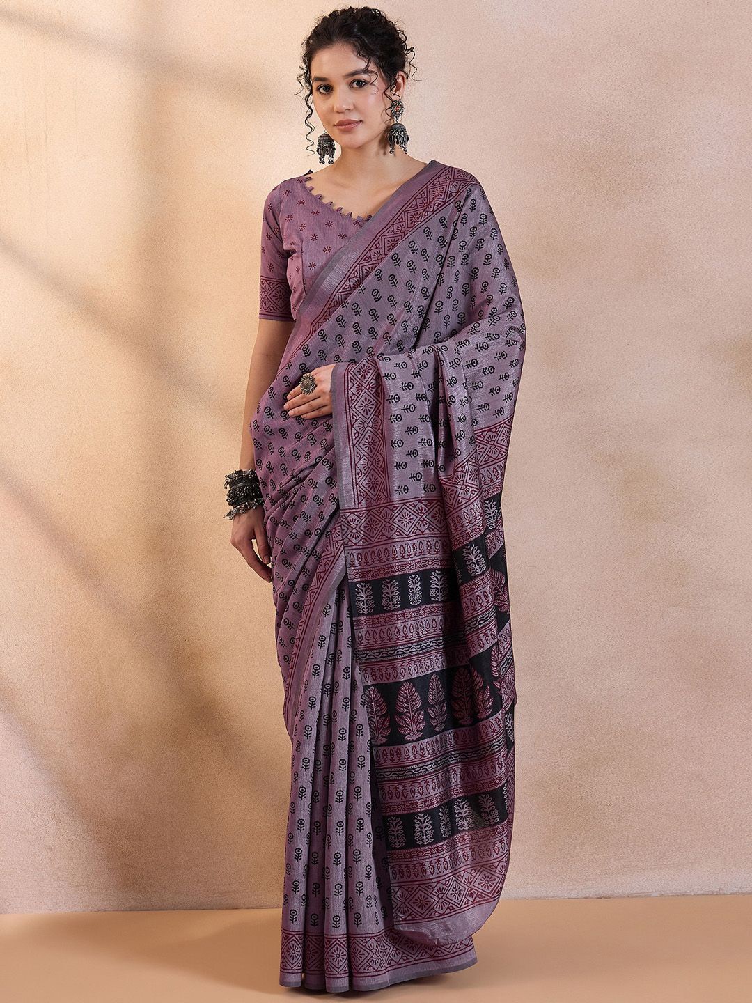 

KALINI Floral Printed Daily Wear Bagh Saree, Violet