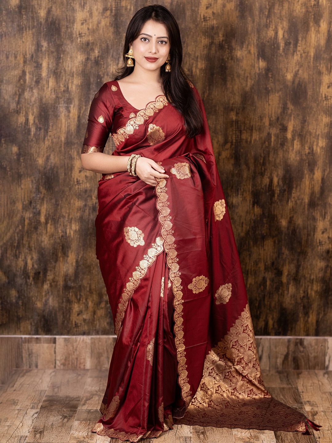 

Mitera Woven Design Zari Silk Blend Saree, Maroon