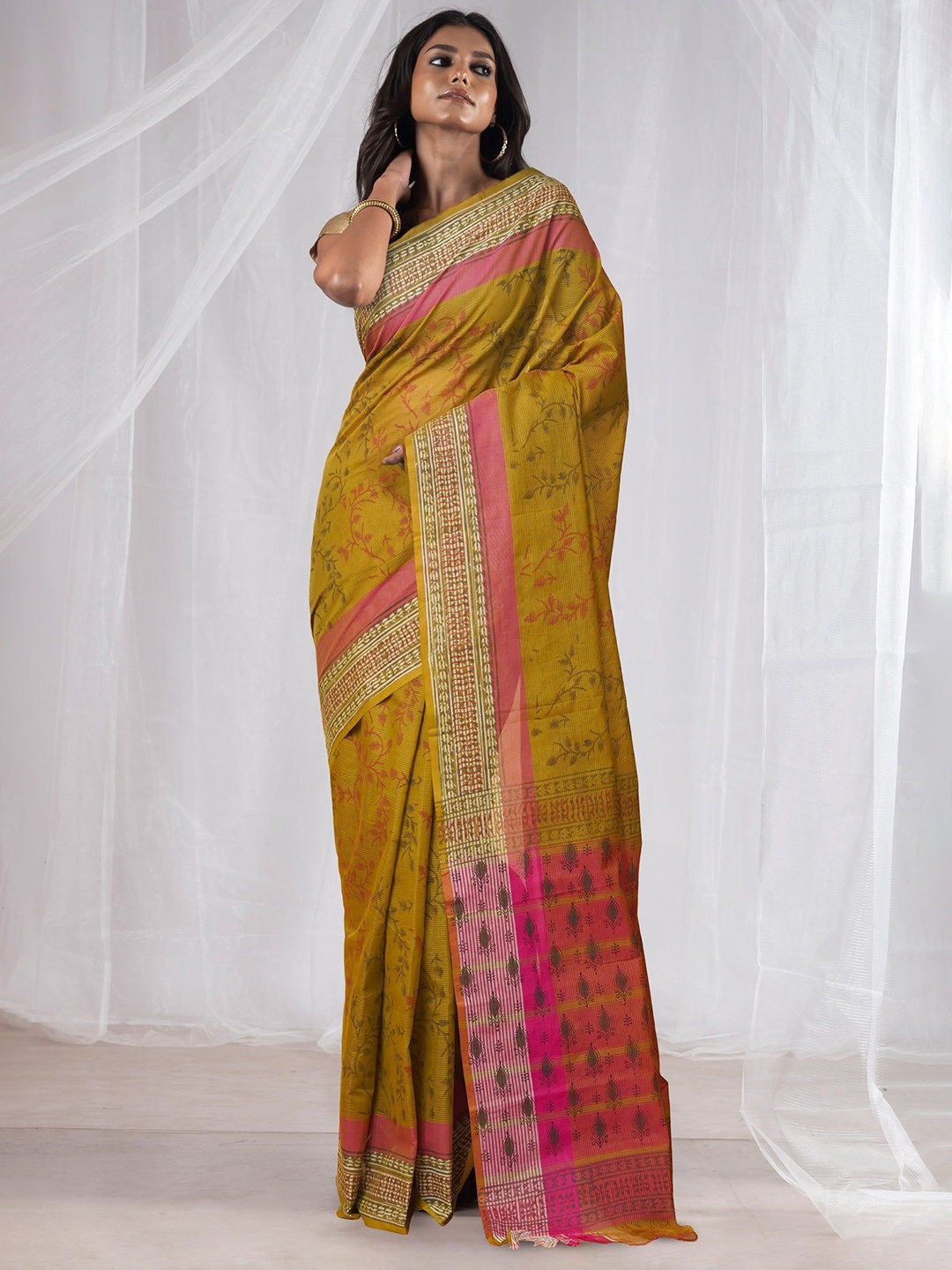 

Unnati Silks Ethnic Motifs Pure Cotton Handloom Mangalagiri Saree, Green