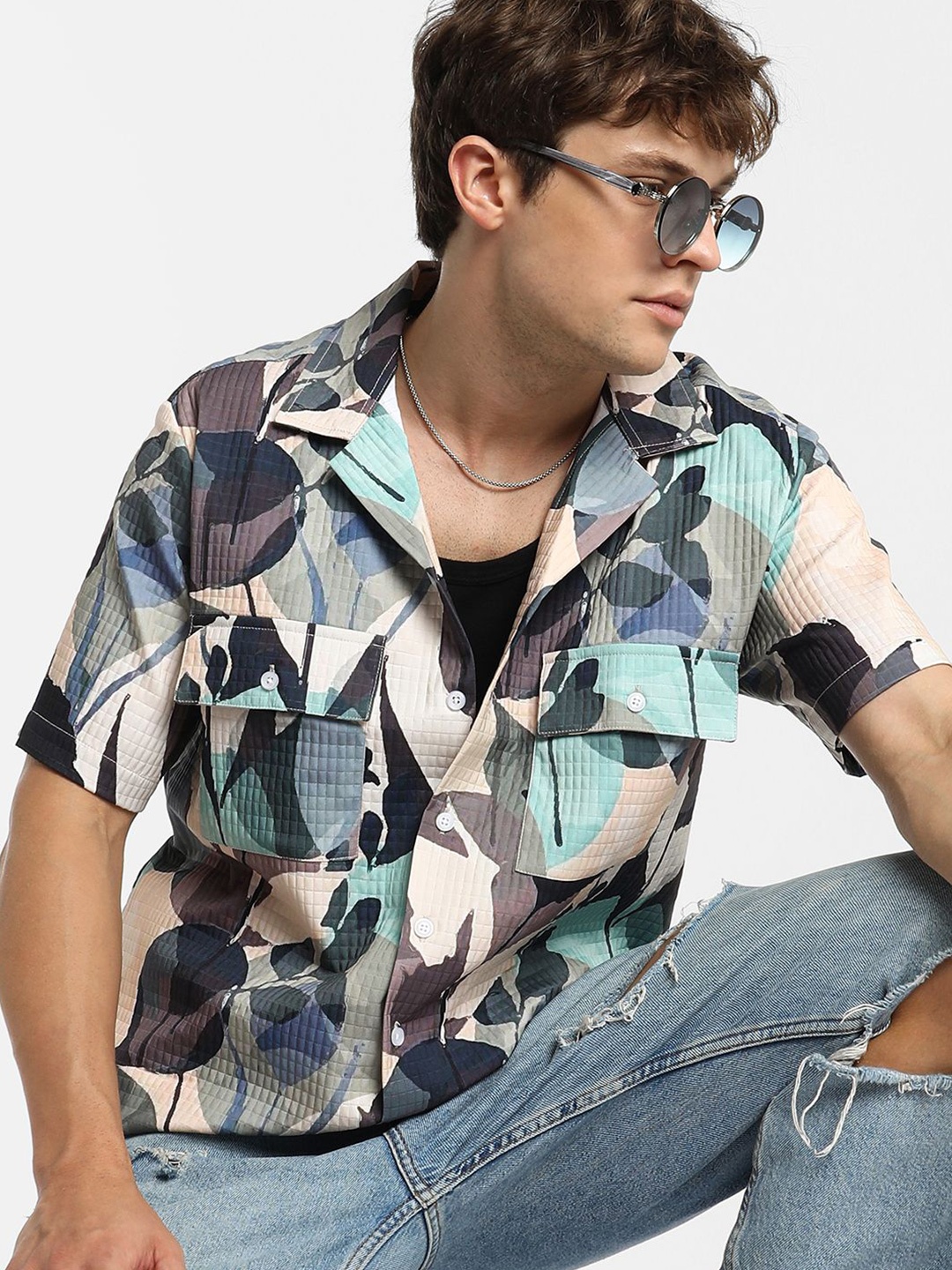 

Campus Sutra Men Comfort Cuban Collar Floral Printed Oversized Casual Shirt, Green