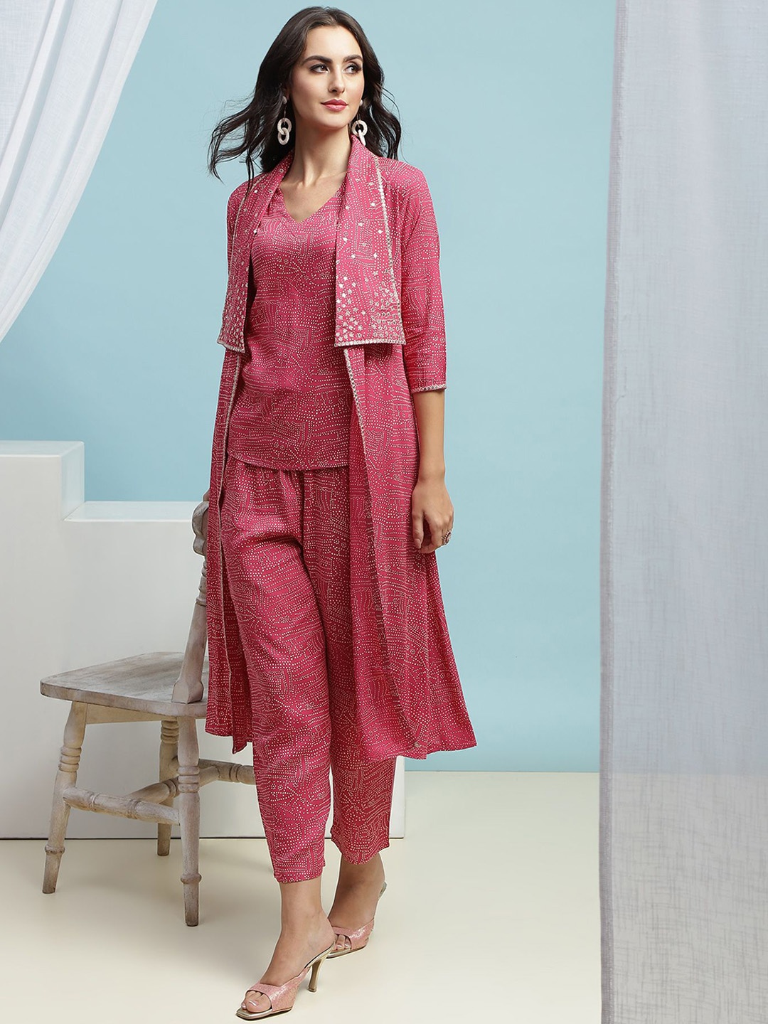 

Khushal K Printed Top & Shrug With Trousers, Pink