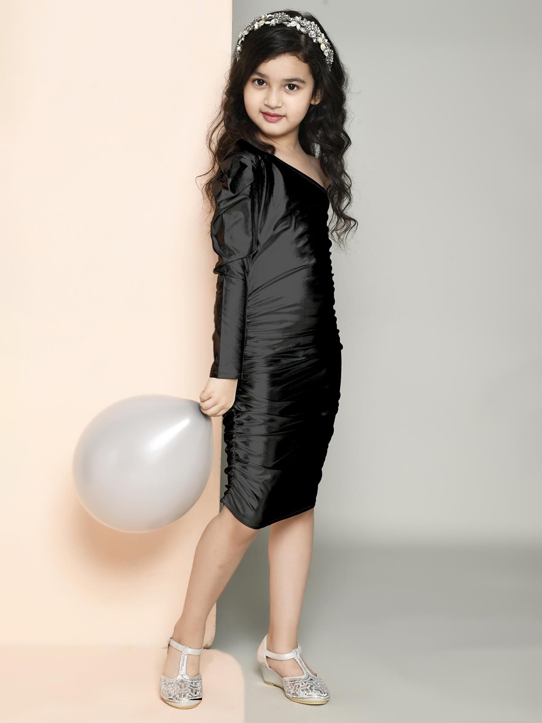 

RANJ Girls One Shoulder Bodycon Dress, Black