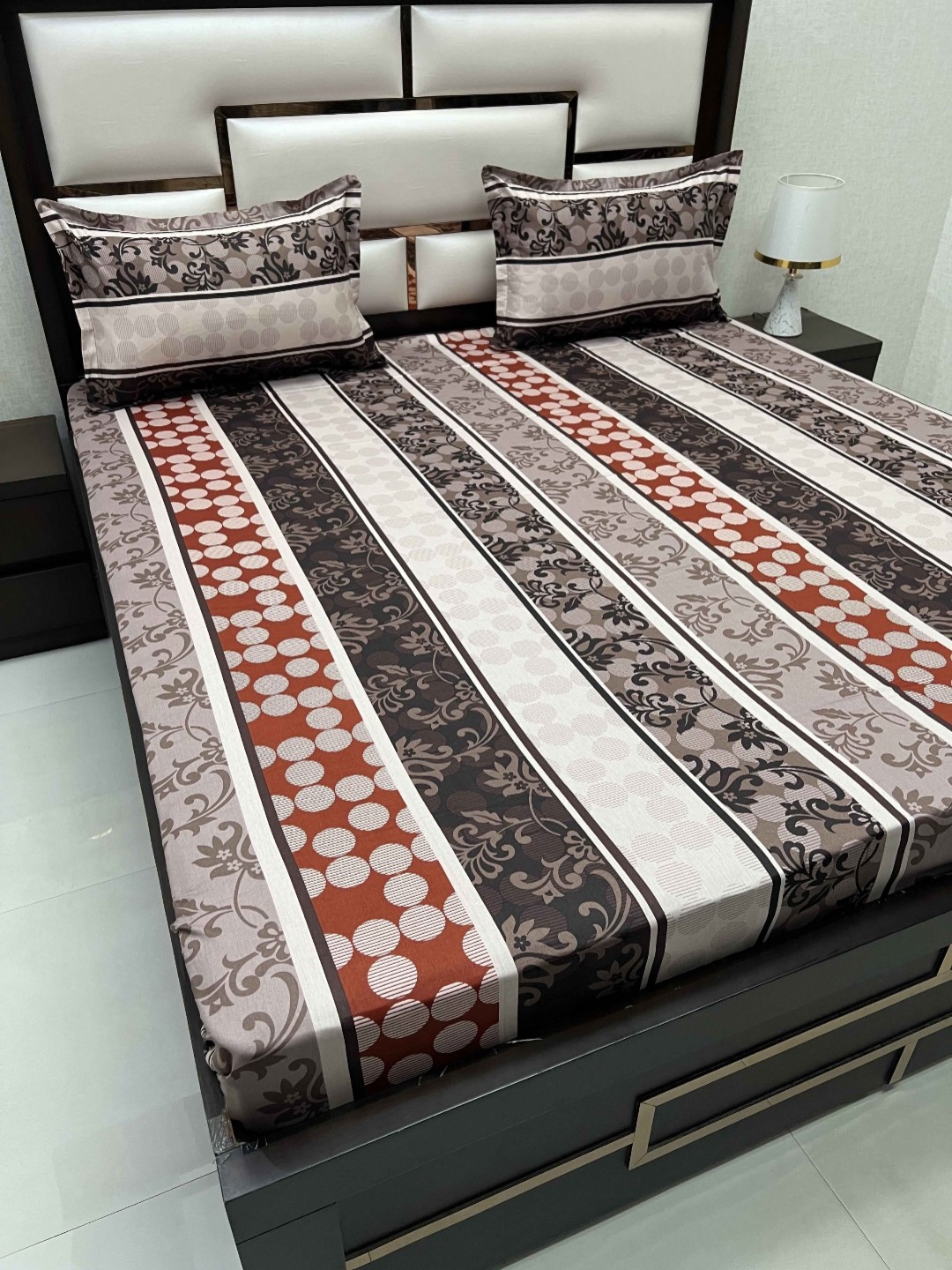 

Pure Decor Cotton Queen Size Double Bed Bedsheet With 2 Pillow Covers 2.28m X 2.54m, Purple