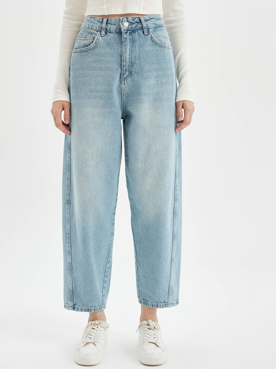 

DeFacto Women Mid-Rise Loose Fit Trousers, Na
