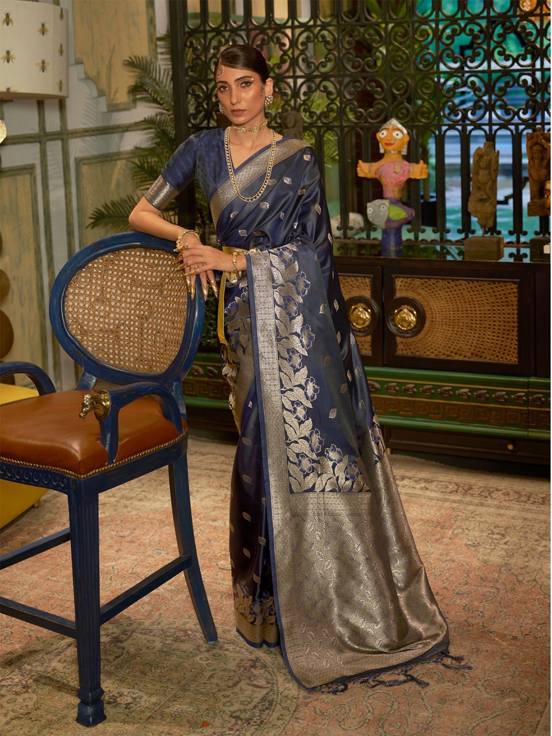 

ODETTE Woven Design Zari Saree, Navy blue