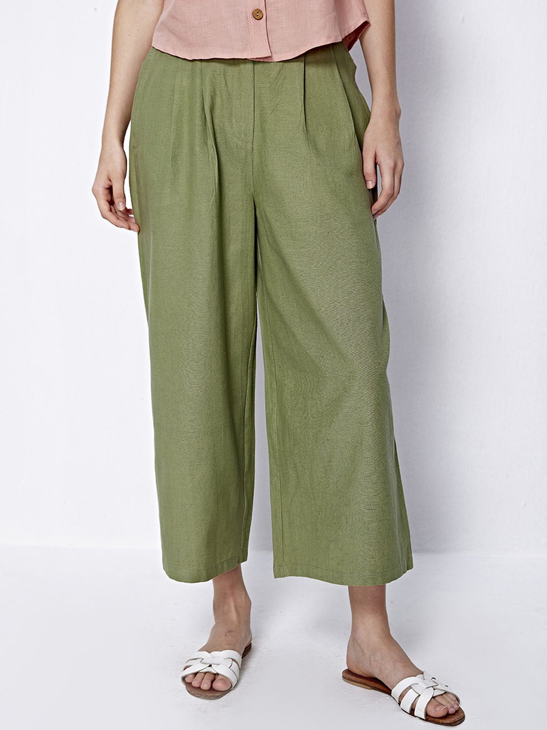 

COVER STORY Women Solid Regular Fit Culottes Trousers, Olive