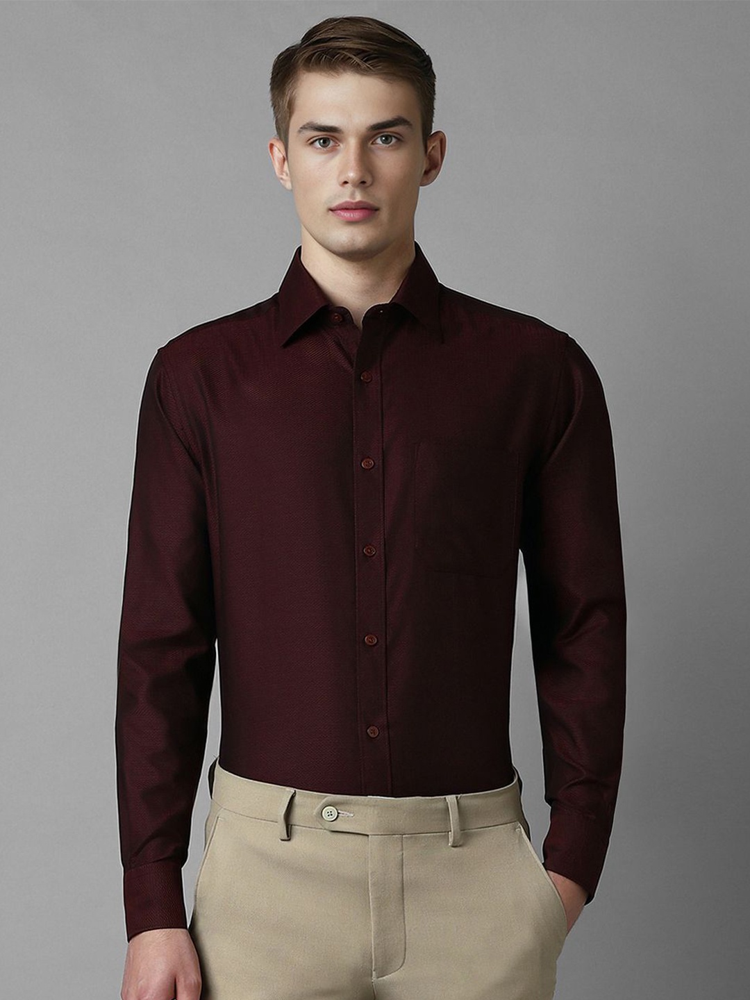 

Louis Philippe Men Classic Spread Collar Solid Cotton Formal Shirt, Maroon