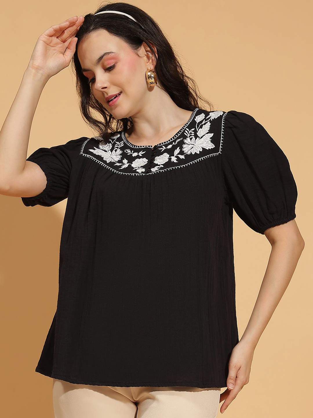 

Oxolloxo Women Floral Printed Round Neck Cotton Top, Black