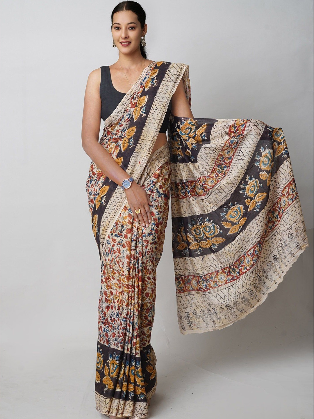 

Unnati Silks Ethnic Motifs Pure Cotton Handloom Block Print Saree, Beige