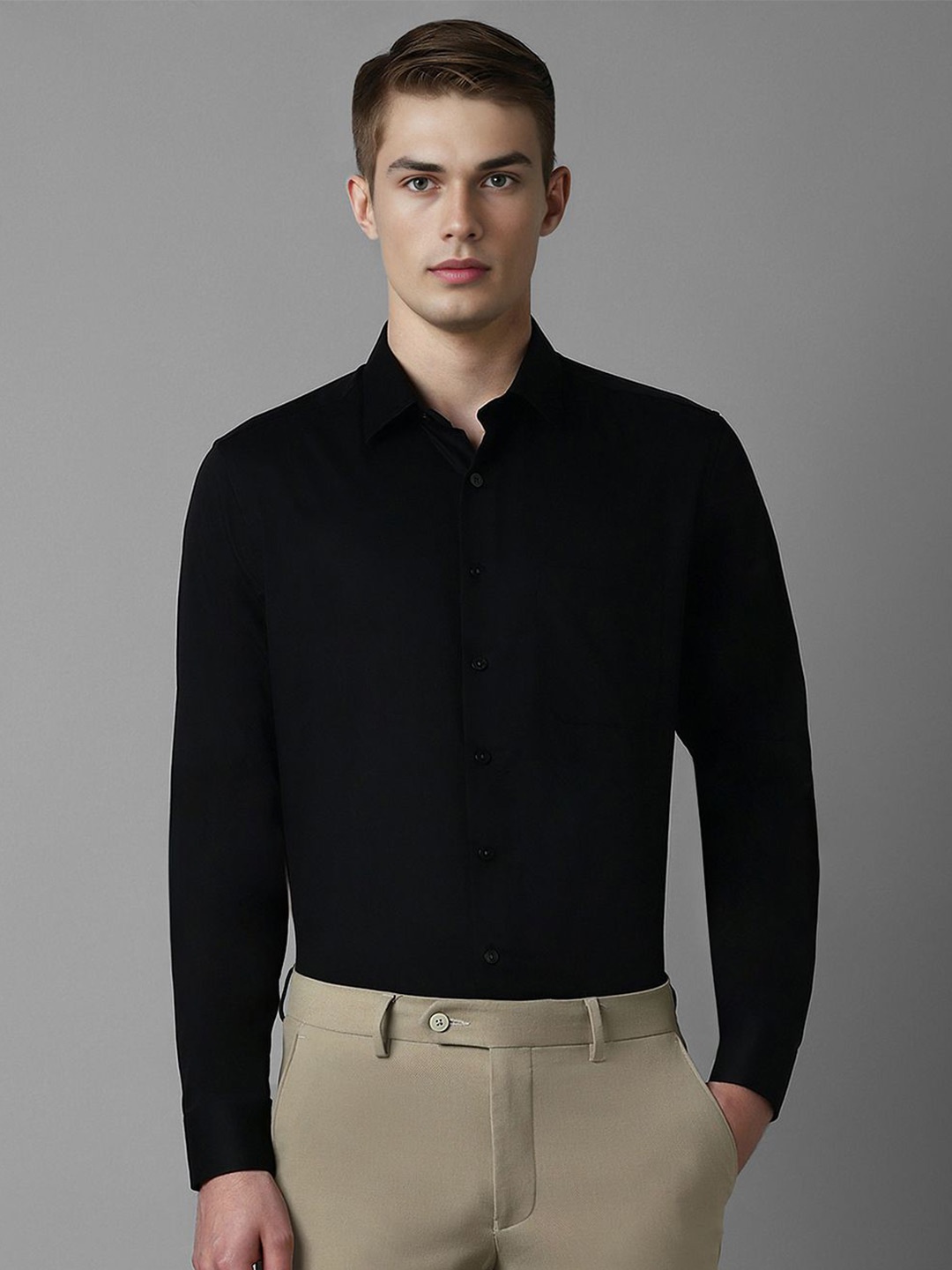 

Louis Philippe Men Spread Collar Solid Cotton Slim Fit Formal Shirt, Black