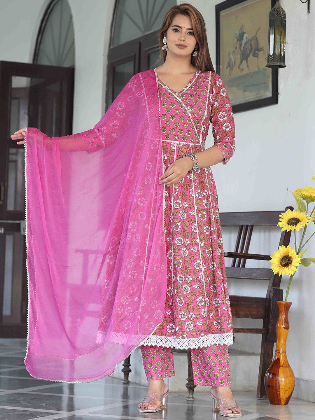 

SINGNI Women Ethnic Motifs Printed Pure Cotton Kurta with Trousers & With Dupatta, Pink