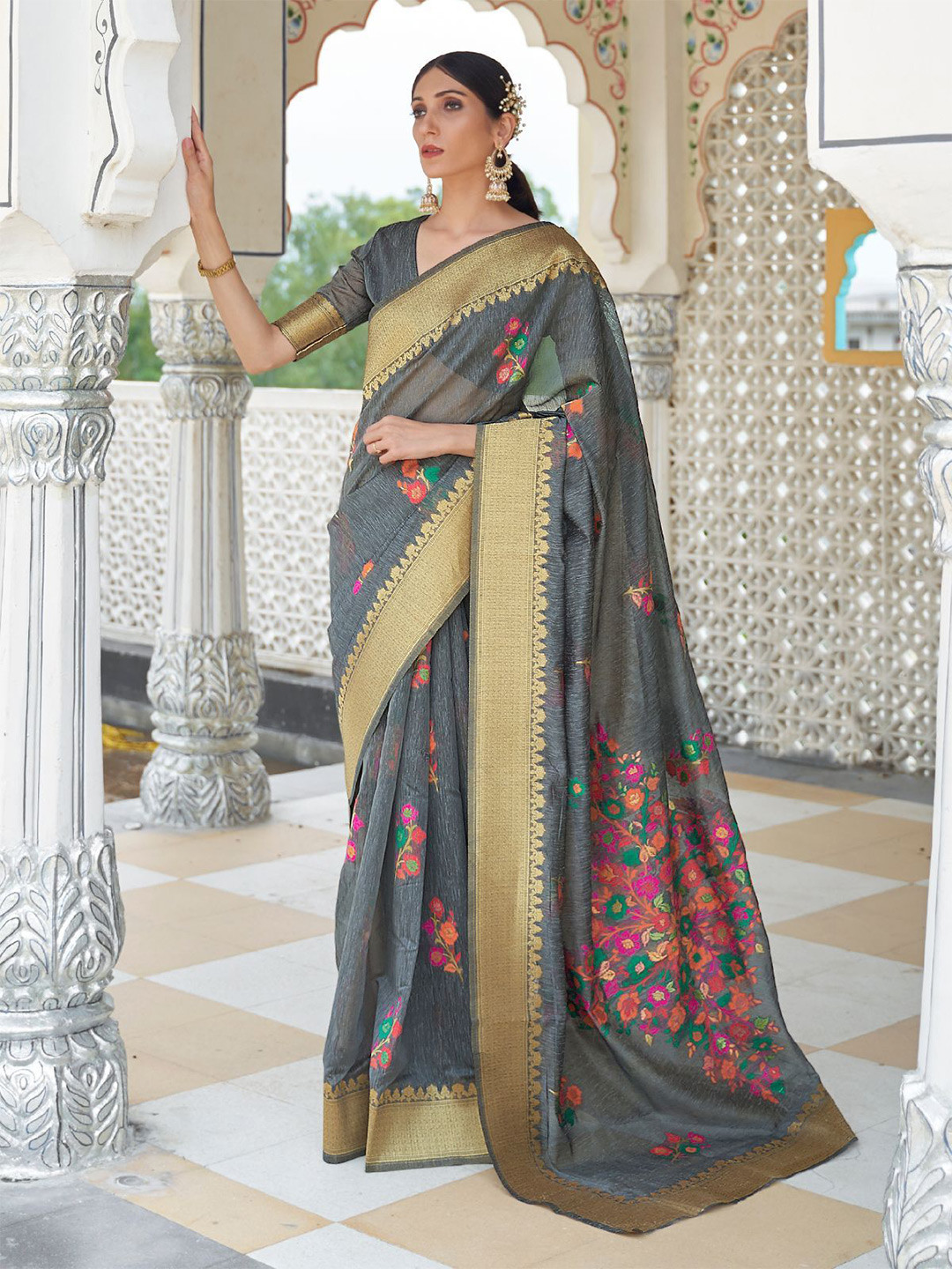 

ODETTE Woven Design Zari Saree, Black