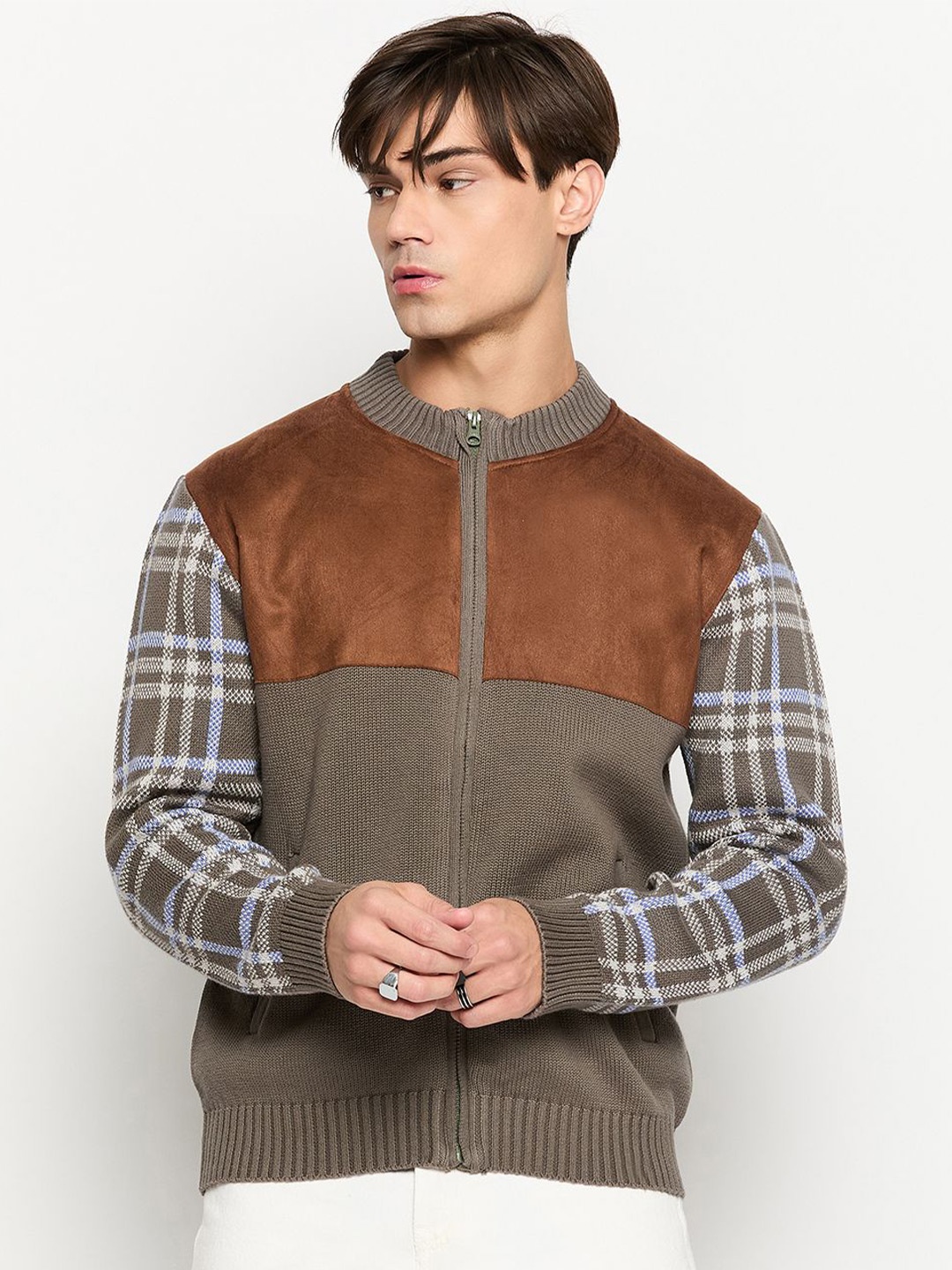

GABBLE & WOLSH Men Colourblocked Cotton Cardigan, Grey
