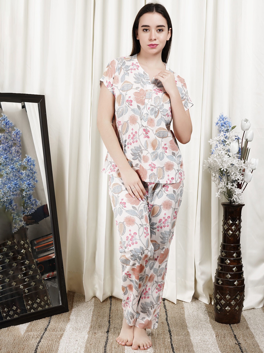 

ALLEN WEAVE Women Pure Cotton Printed Night suit, Cream