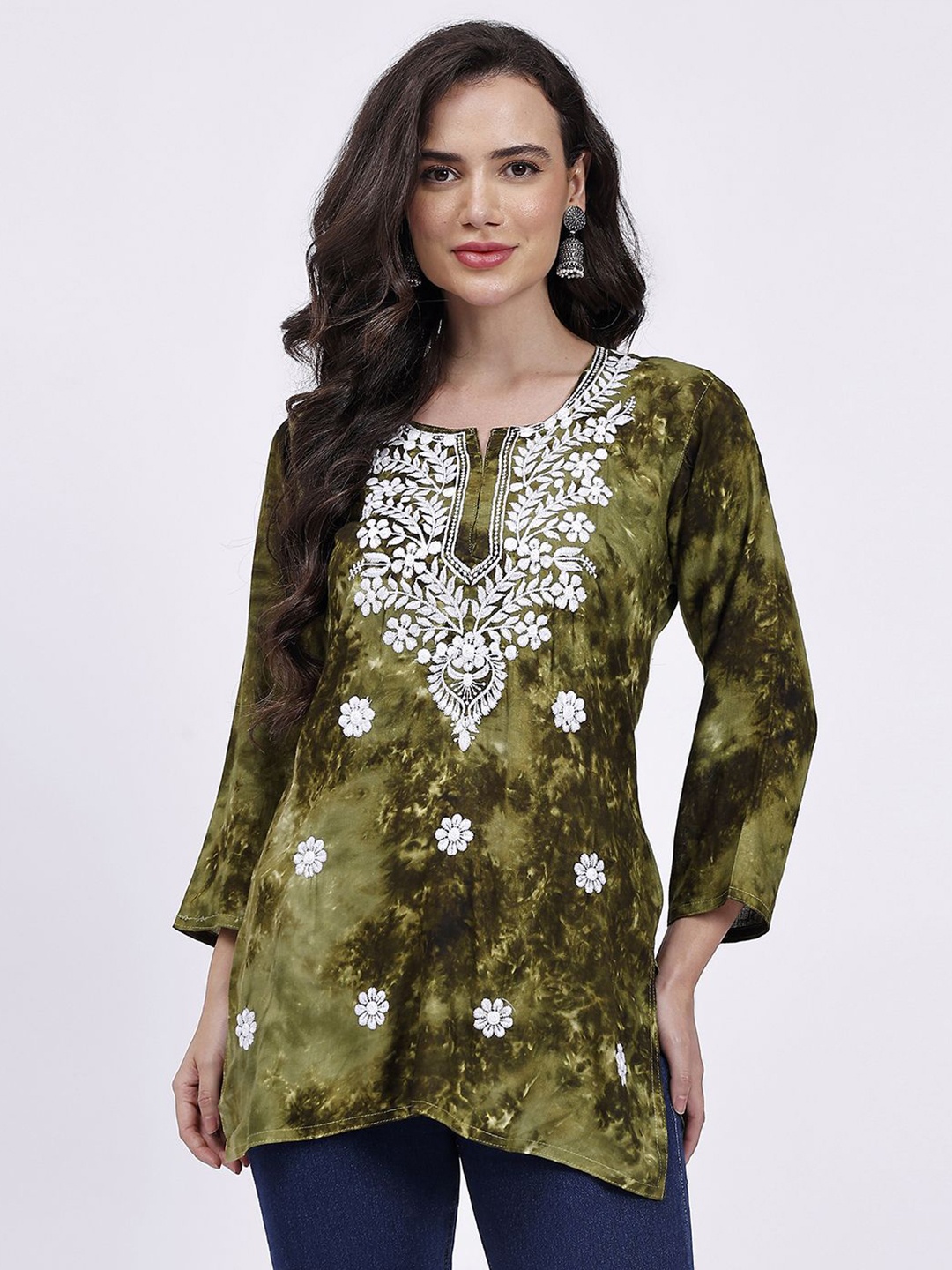 

NAZAQAT ETHNIC INDIA Women Embroidered Chikankari Kurti, Green