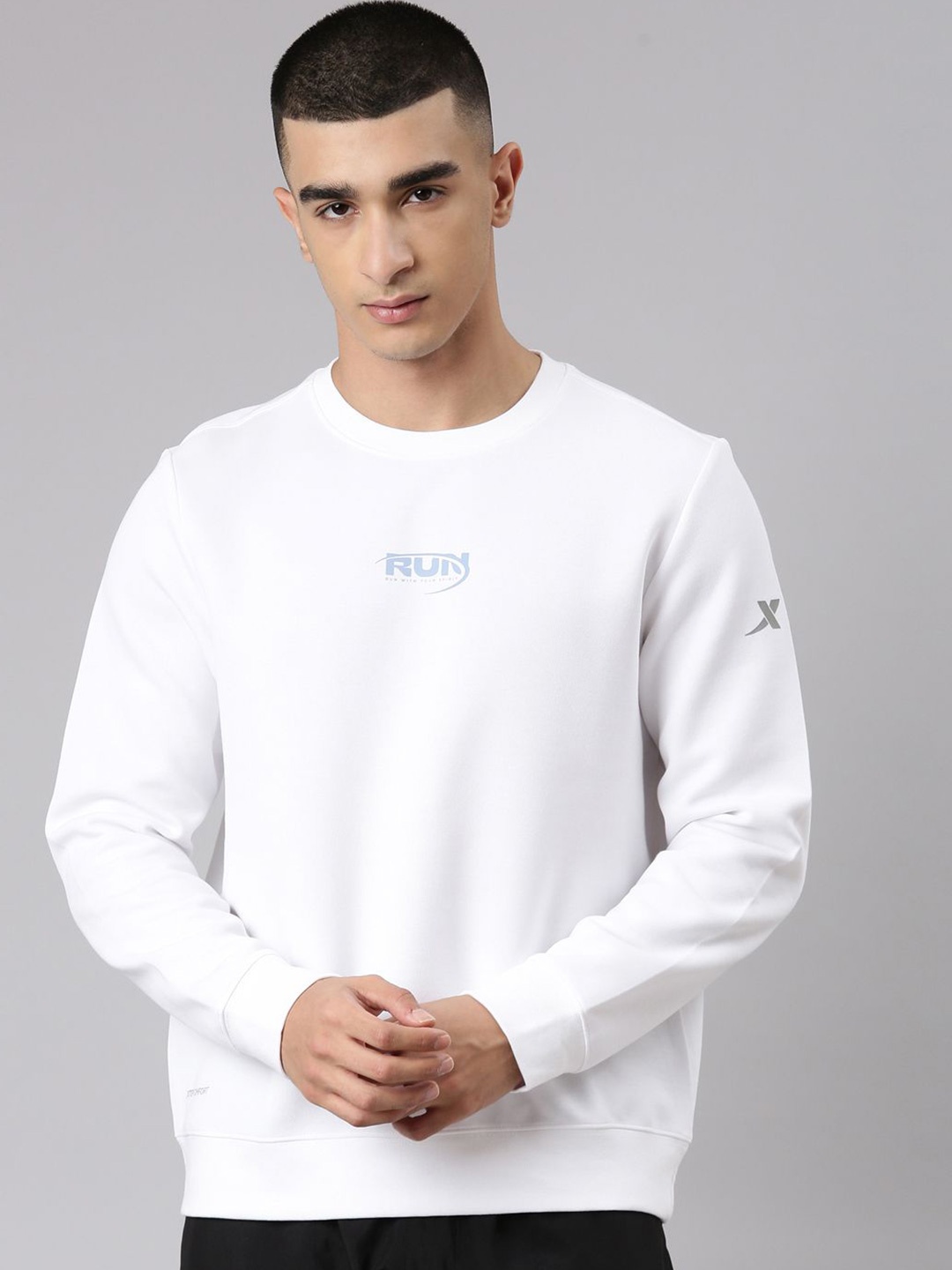 

Xtep Men Cotton Long Sleeves Sweatshirt, White