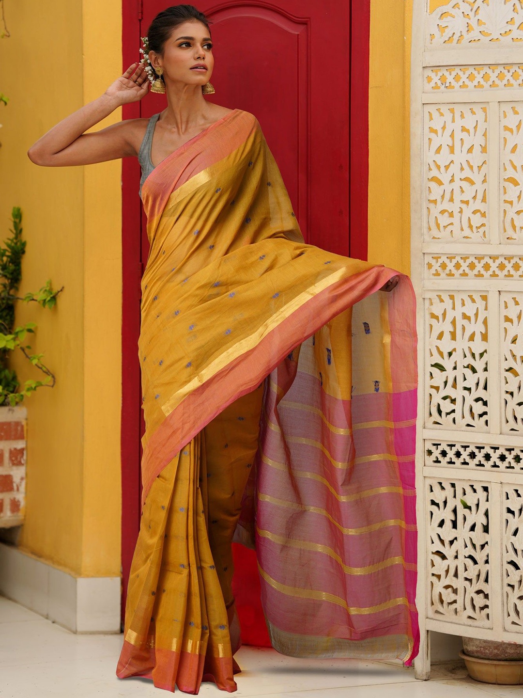 

Unnati Silks Woven Design Pure Cotton Handloom Mangalagiri Saree, Brown