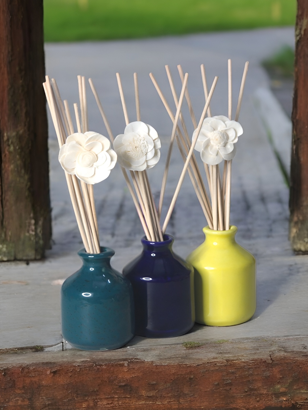 

Brahmz Yellow & Blue 3 Pieces Aroma Reed Diffuser Jar With Reed Sticks & Sola Flower