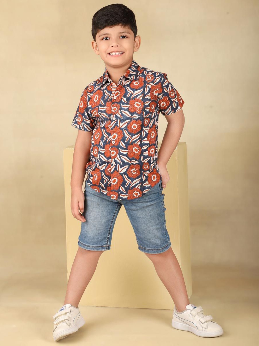 

Fabindia Boys Spread Collar Floral Printed Cotton Casual Shirt, Navy blue