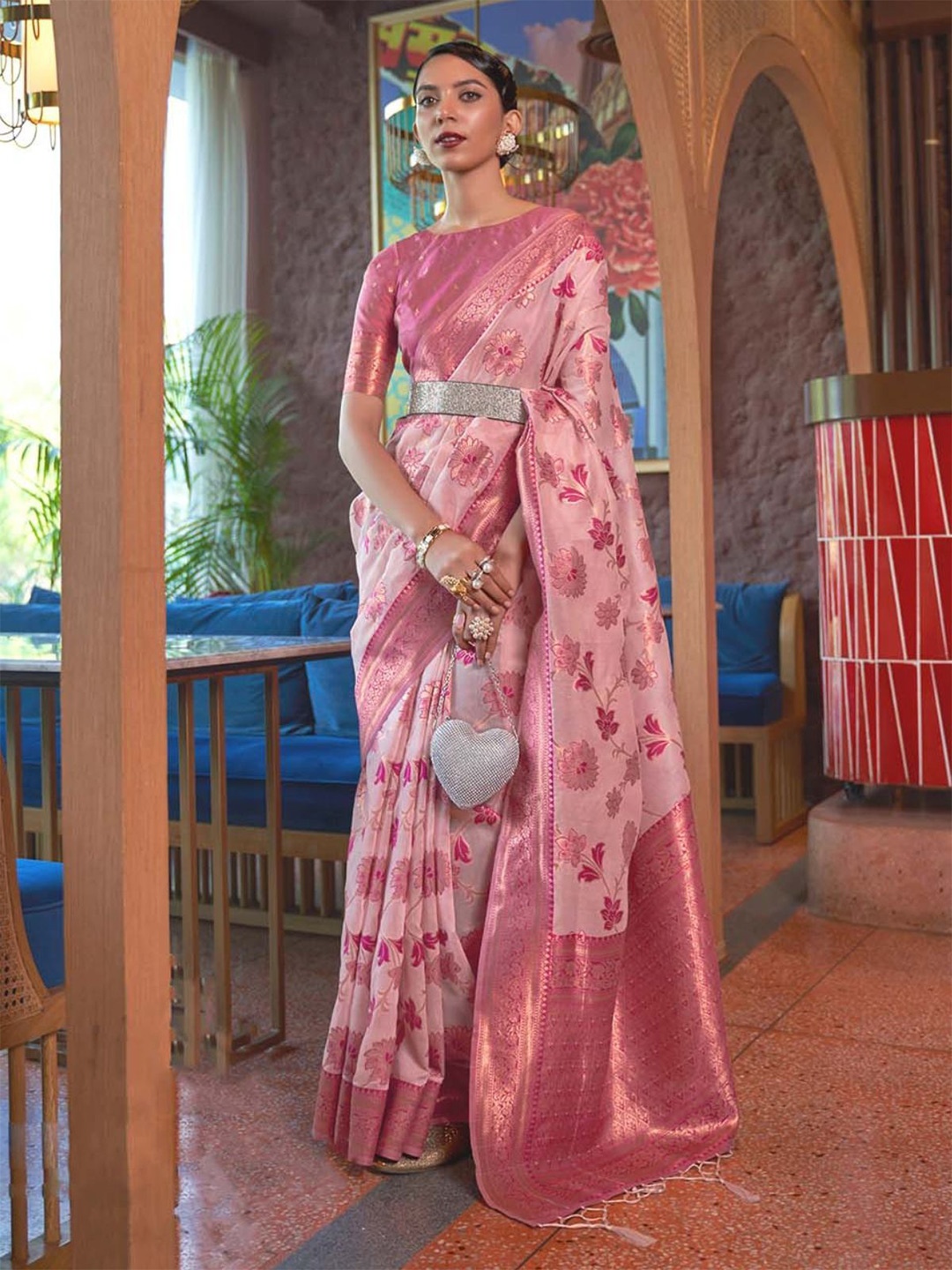 

ODETTE Woven Design Zari Saree, Pink