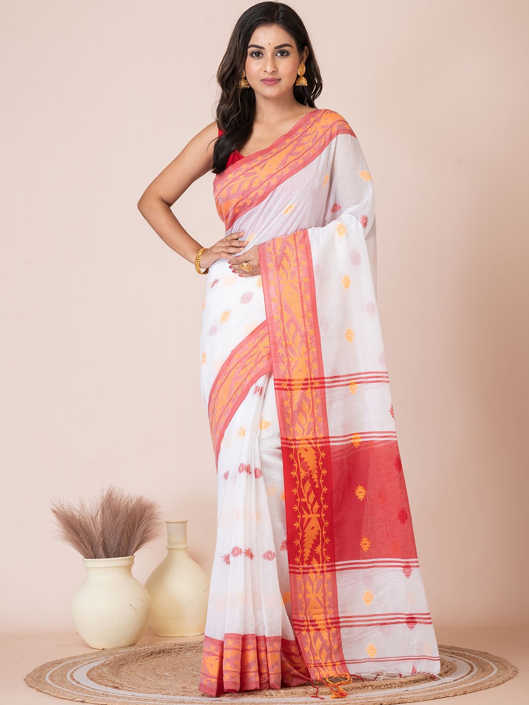 

HOUSE OF ARLI Woven Design Saree, White
