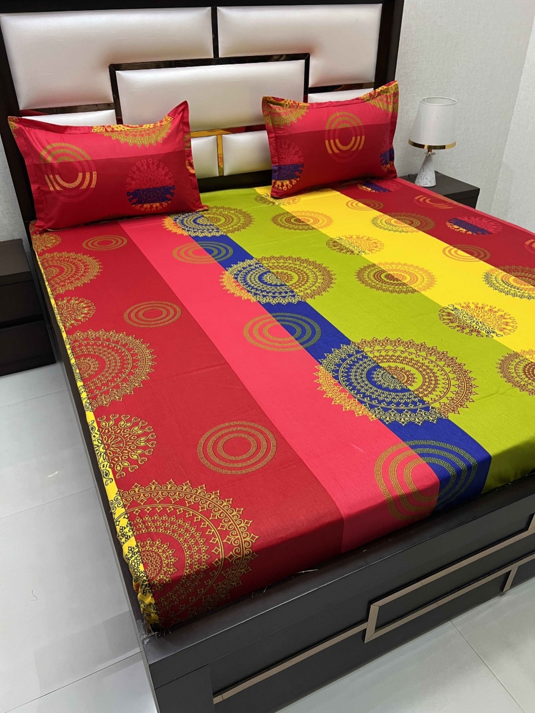 

Pure Decor Green & Blue Ethnic Motifs Pure Cotton Queen Bedsheet With 2 Pillow Covers