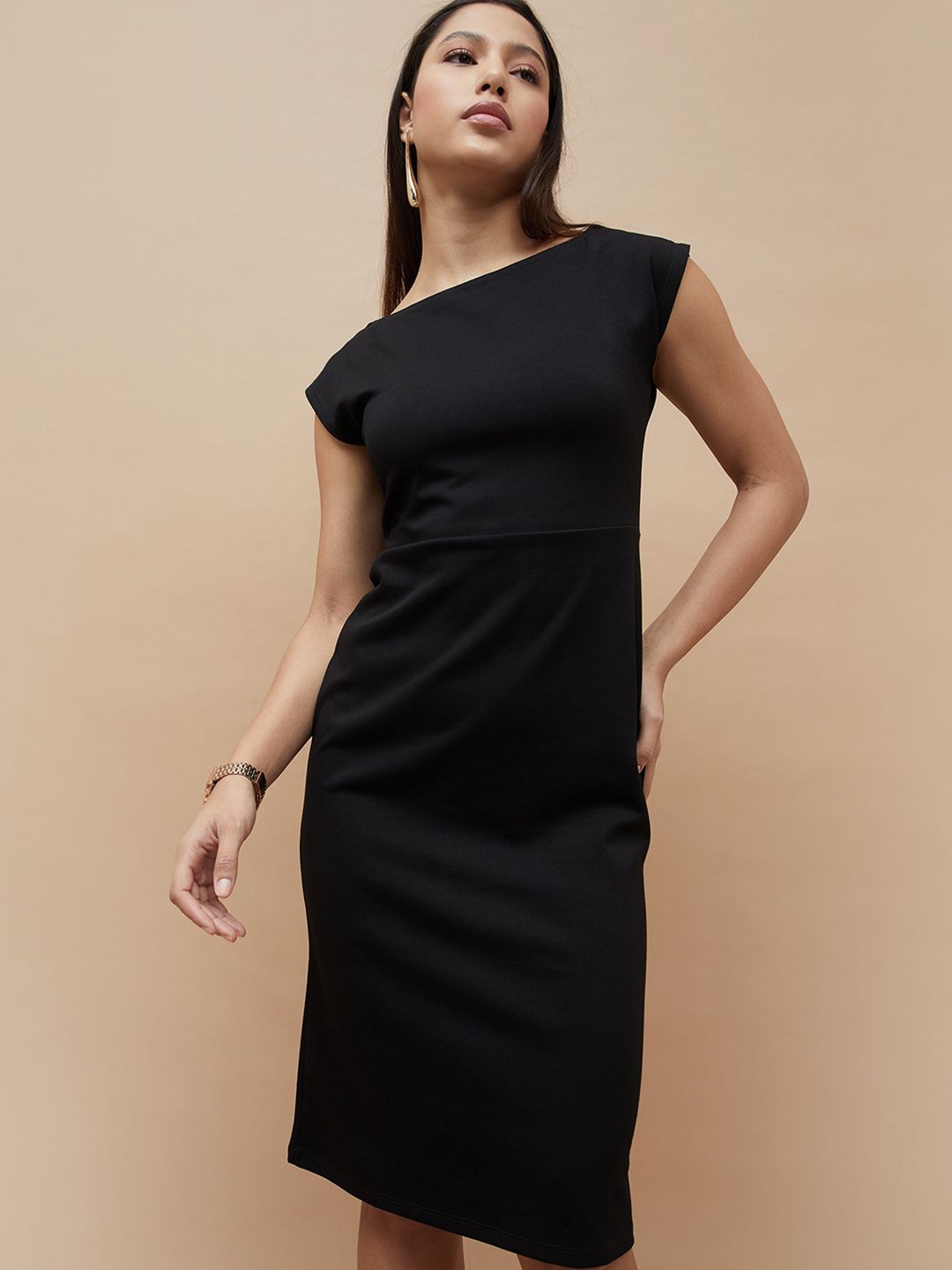 

CODE by Lifestyle Women Solid Knee Length Boat Neck Sheath Dress, Black