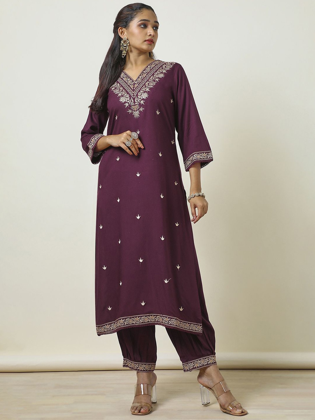 

Soch Ethnic Motifs Embroidered Sequinned Straight Kurta with Salwar & Dupatta, Maroon