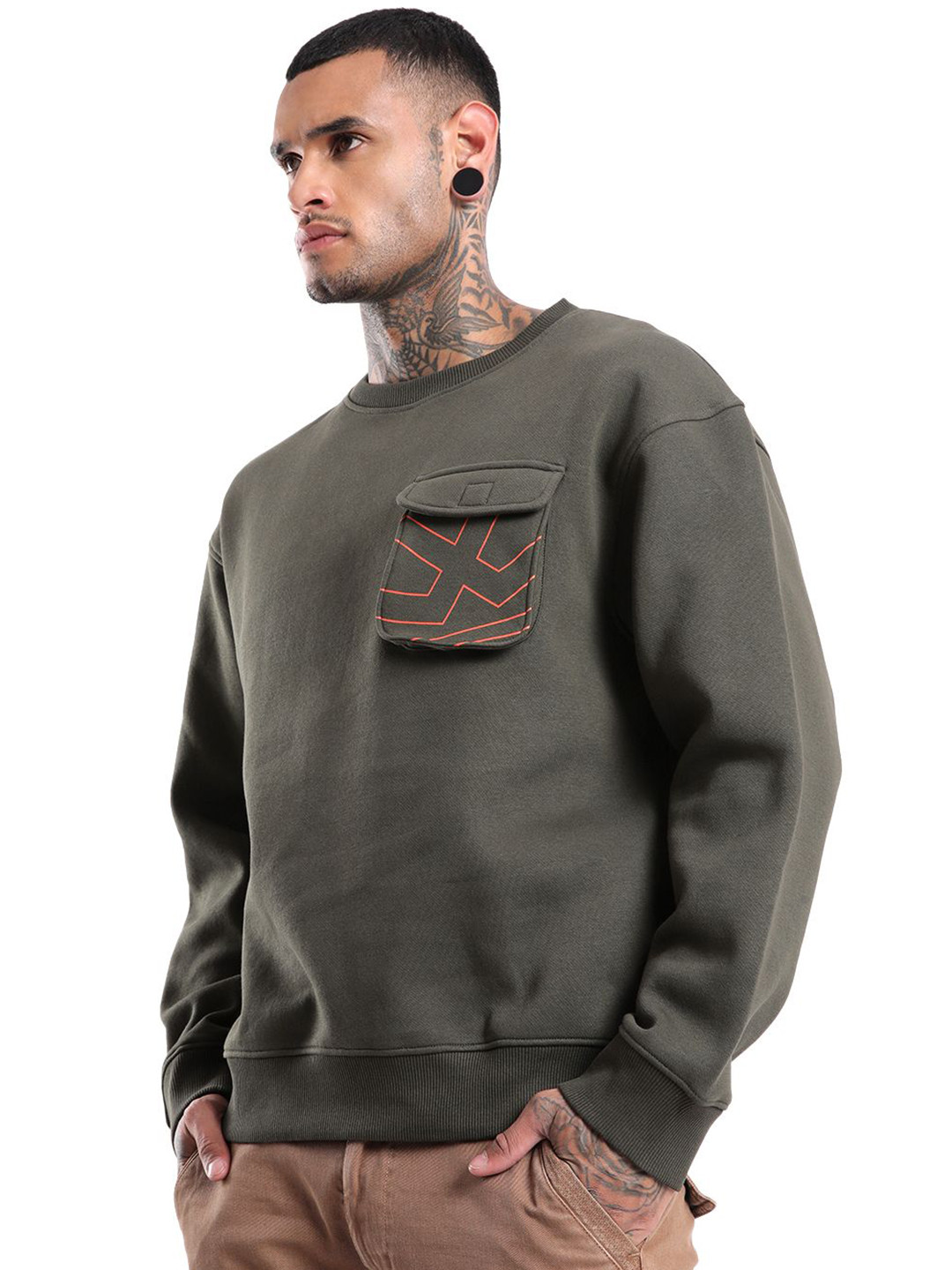 

WROGN Men Round Neck Long Sleeves Sweatshirt, Olive