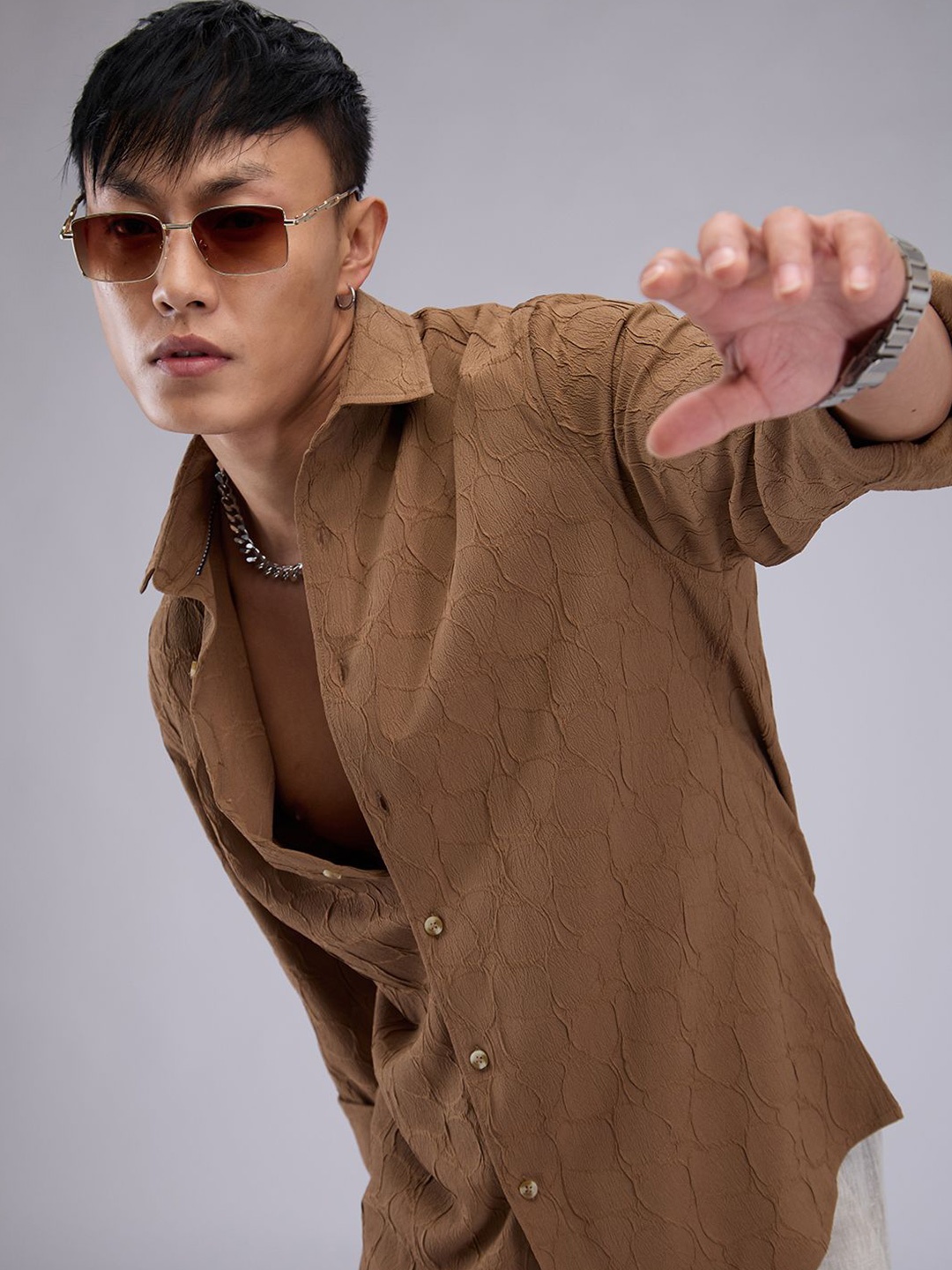 

VASTRADO Men Classic Cutaway Collar Textured Slim Fit Casual Shirt, Brown