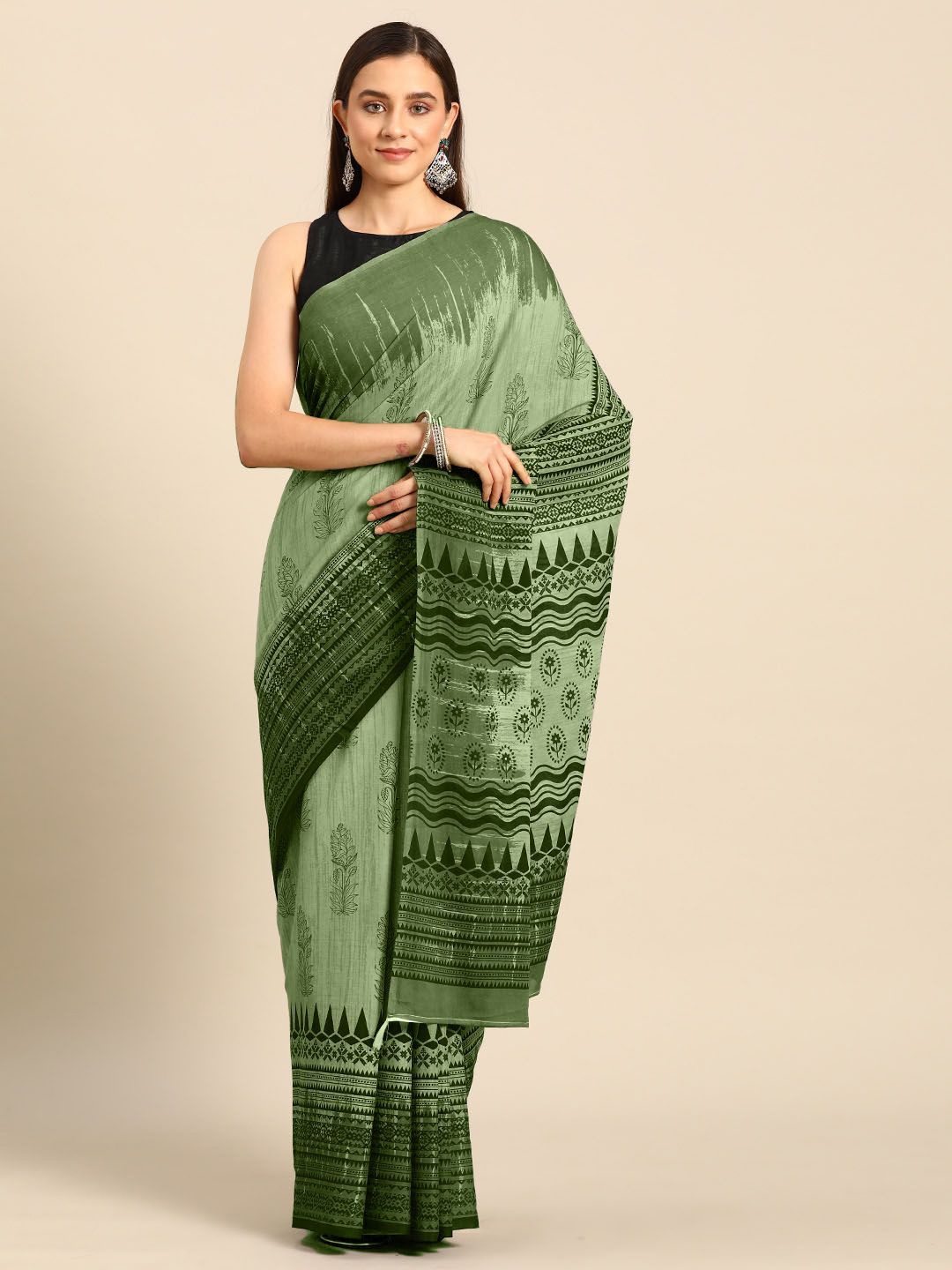 

BUTA BUTI Floral Printed Pure Cotton Saree, Green