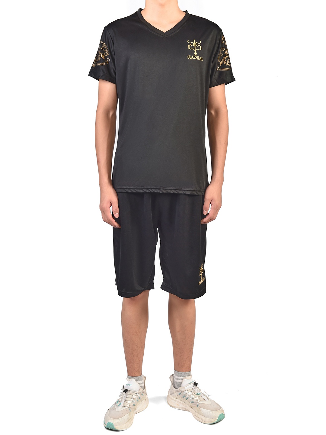 

StyleCast x Revolte Printed V-Neck T-shirt With Shorts Co-Ords, Black