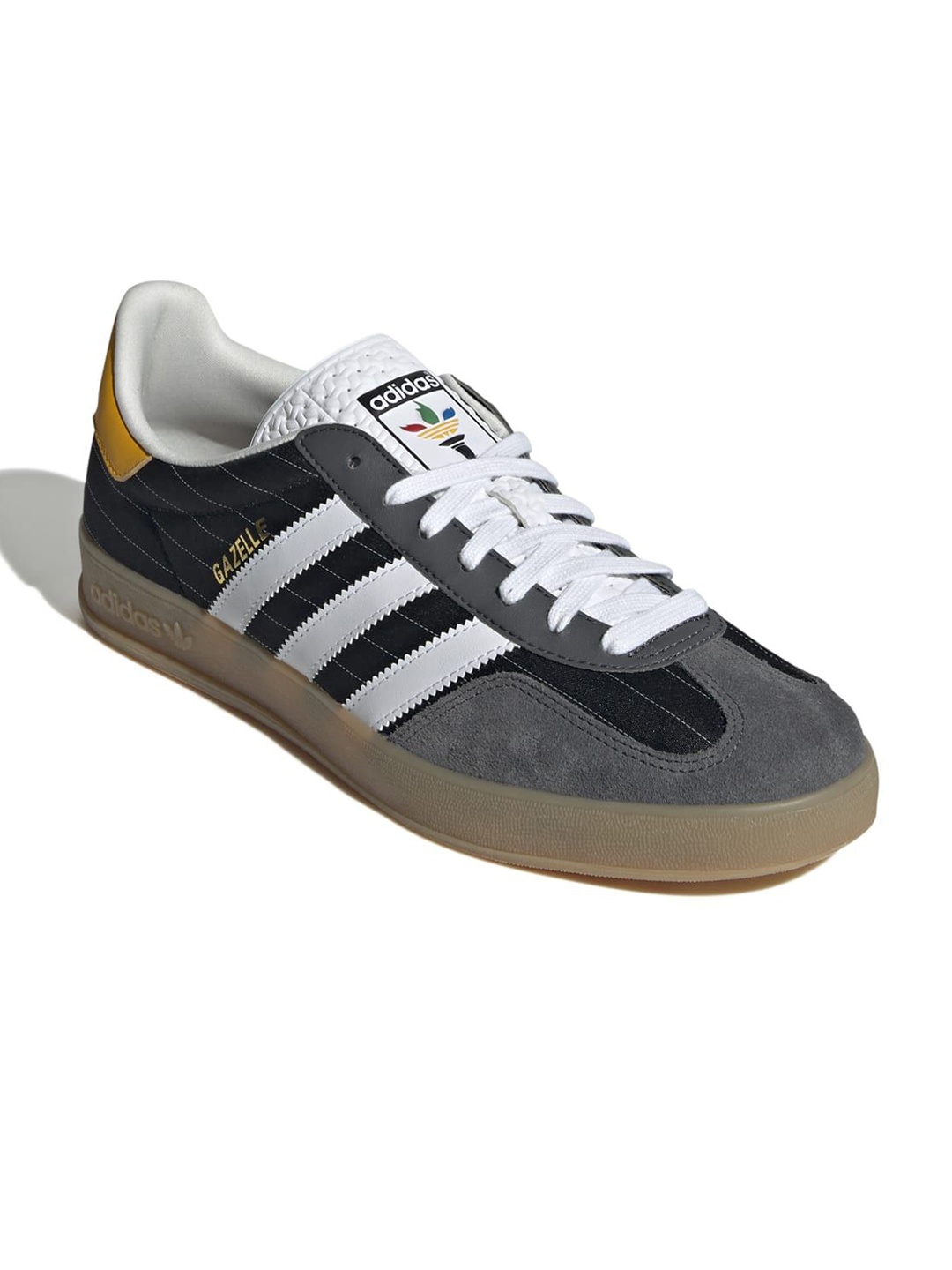 

ADIDAS Originals Men Colourblocked Sneakers, Black