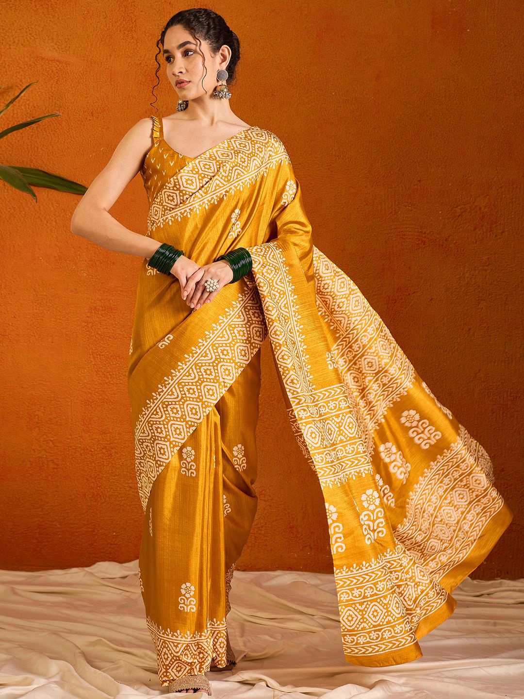 

KALINI Printed Ethnic Motifs Bagru Saree, Yellow