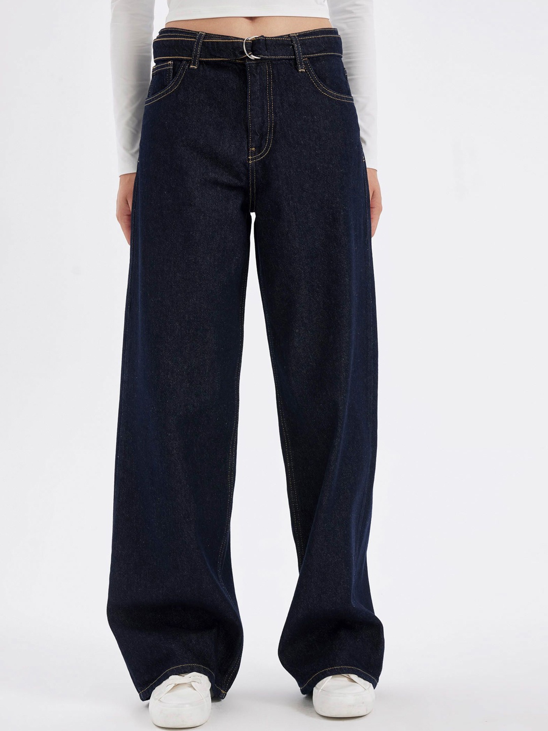 

DeFacto Women Solid Mid-Rise Regular Trousers, Blue