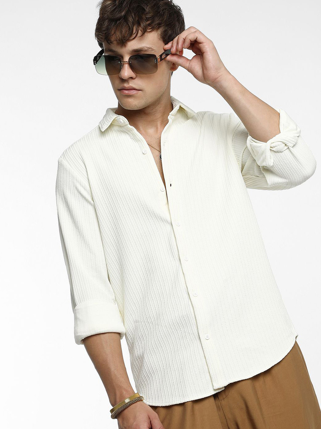 

Campus Sutra Men Comfort Spread Collar Textured Casual Shirt, Cream