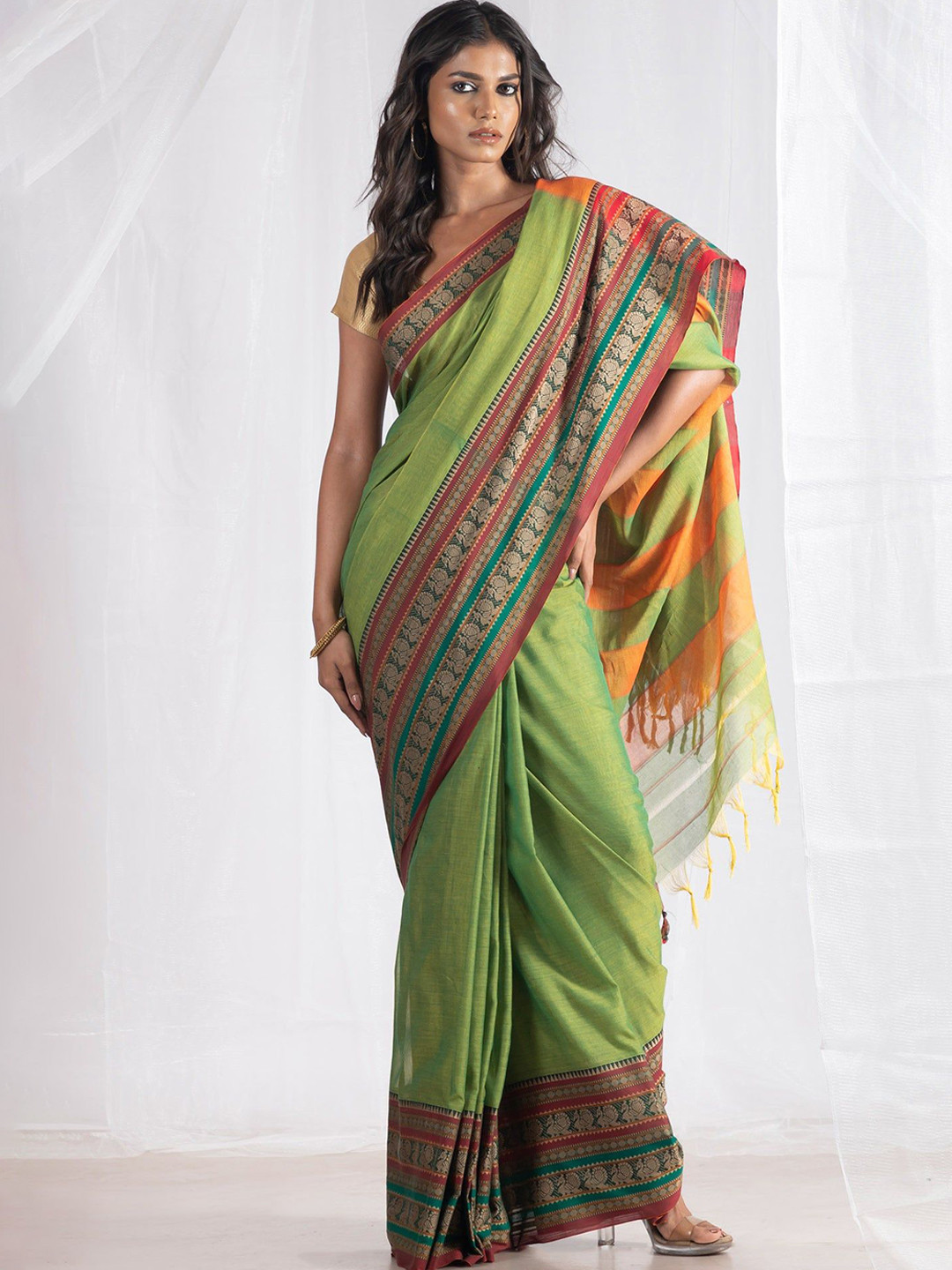 

Unnati Silks Pure Cotton Handloom Narayan Peth Saree, Green
