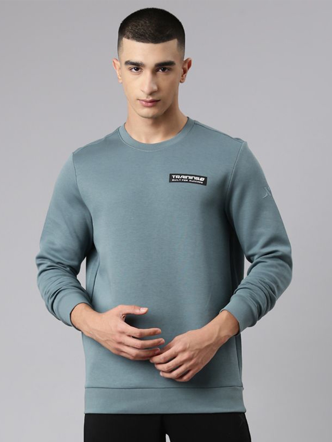 

Xtep Men Round Neck Dry Fit Sweatshirt, Grey