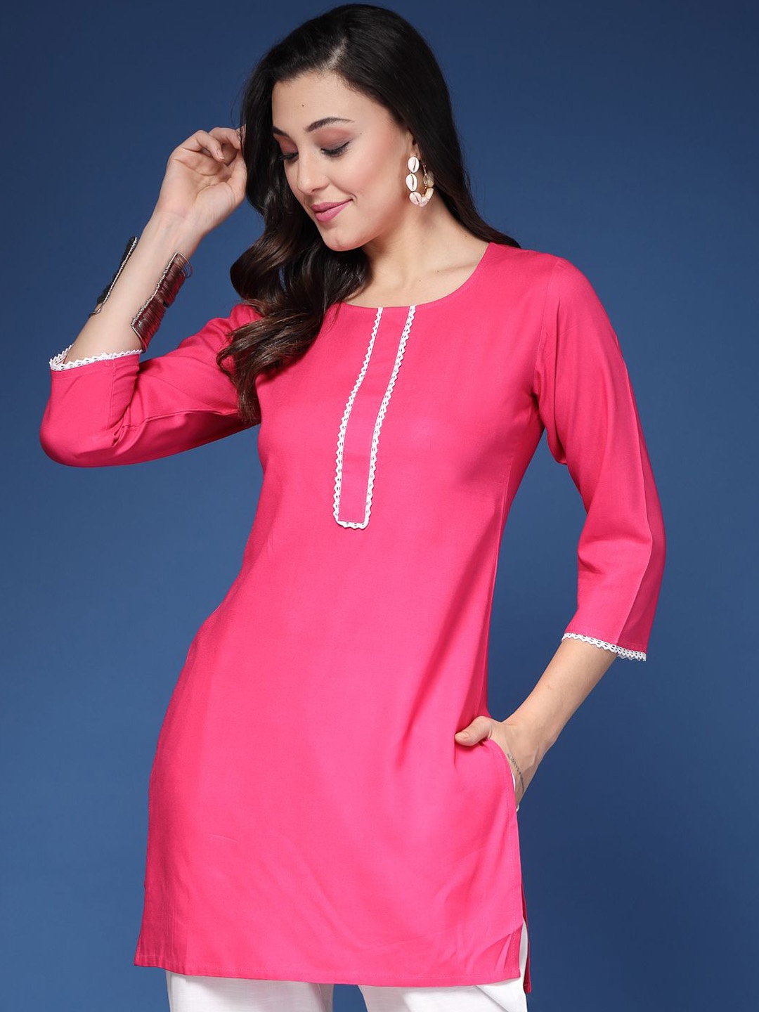 

DAEVISH Women Kurta, Pink