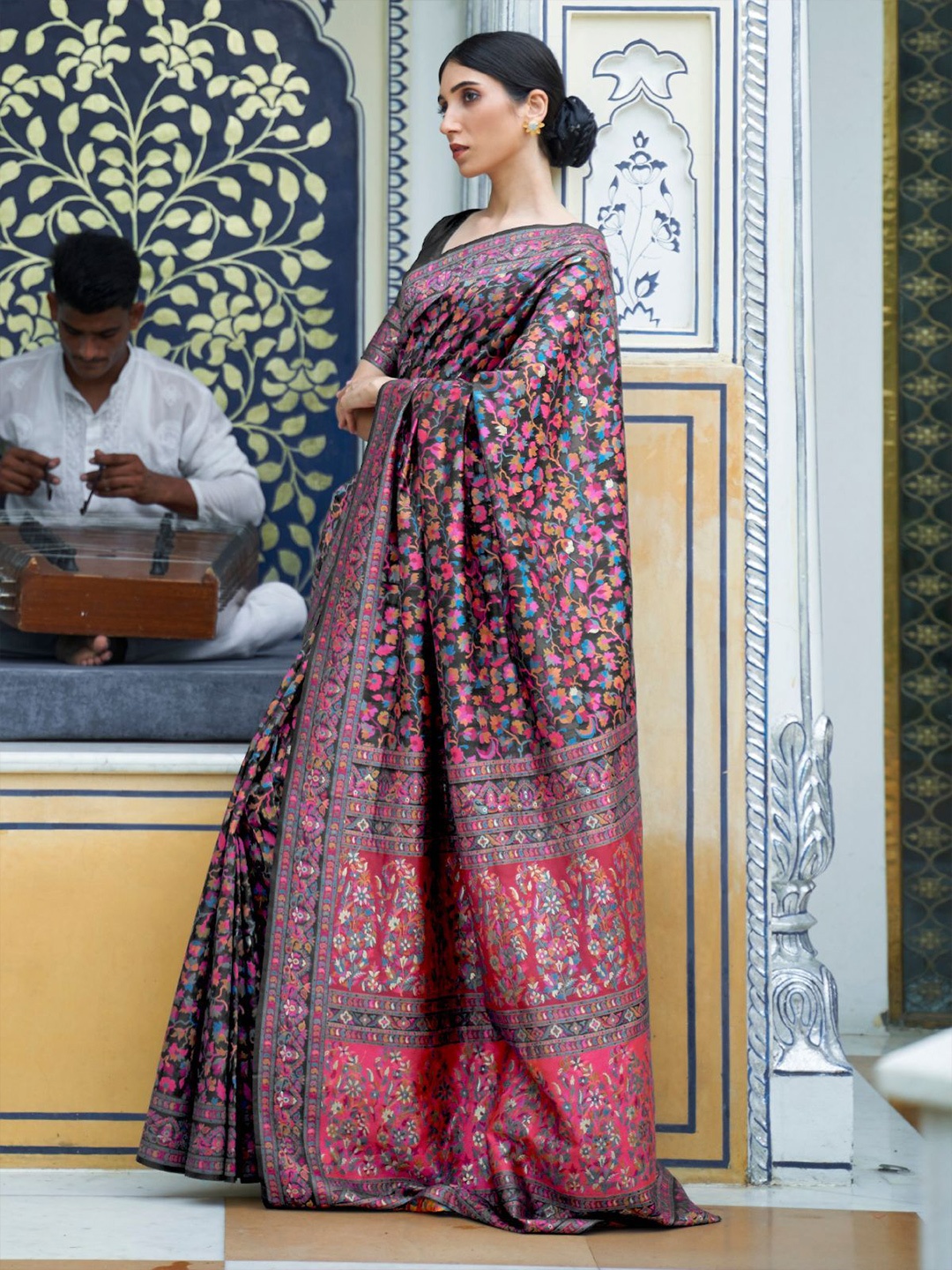 

ODETTE Floral Woven Design Zari Saree, Black