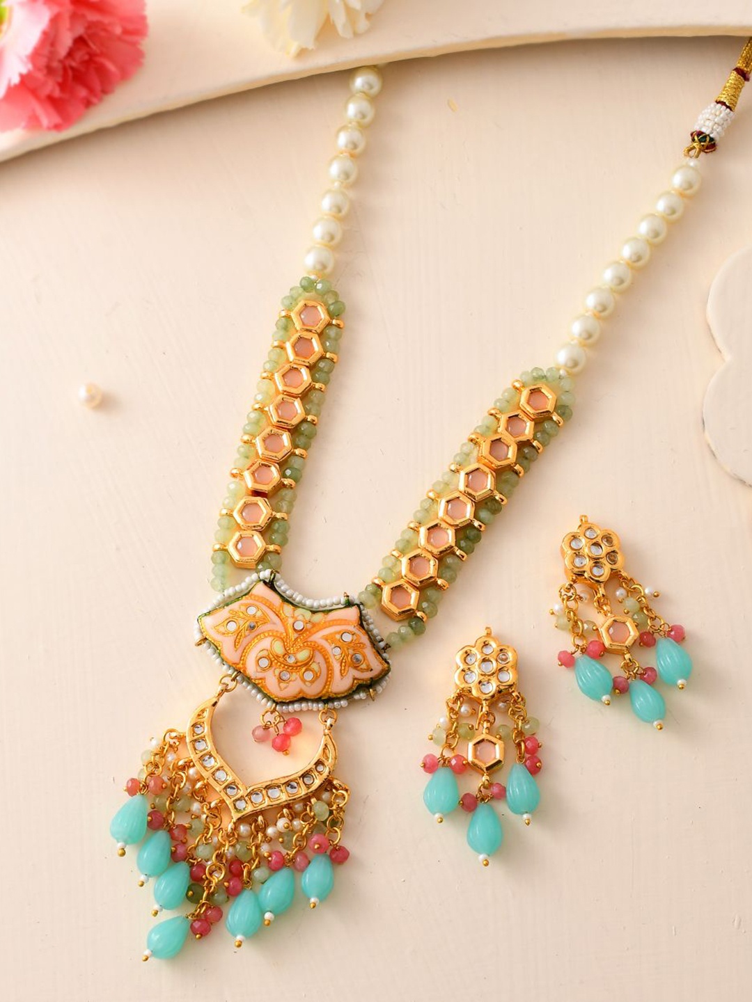 

DASTOOR Gold Plated Kundan Studded & Beaded Necklace & Earrings