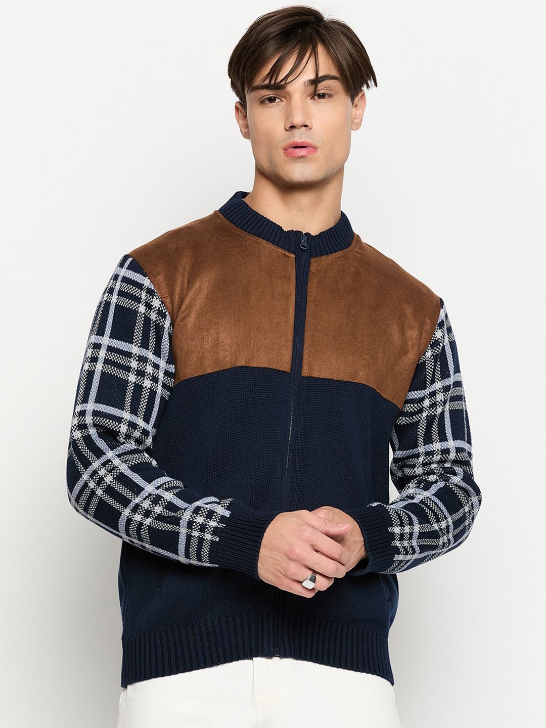 

GABBLE & WOLSH Men Colourblocked Pure Cotton Cardigan, Navy blue