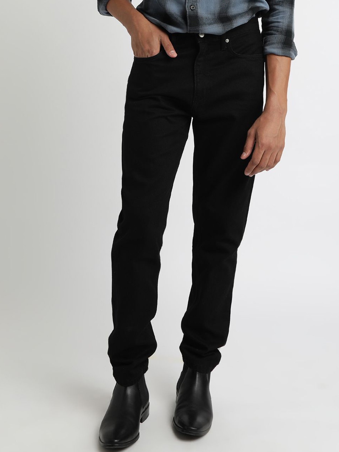 

Calvin Klein Jeans Men Tapered Fit Jeans, Black