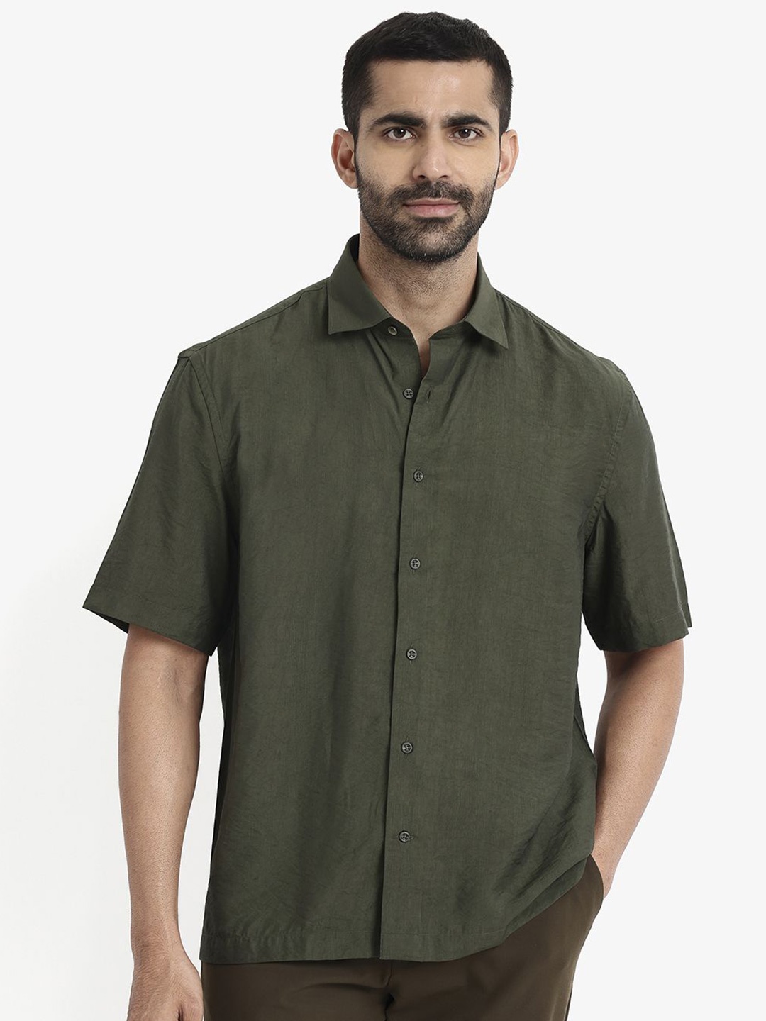 

RARE RABBIT Men Comfort Spread Collar Solid Casual Shirt, Green