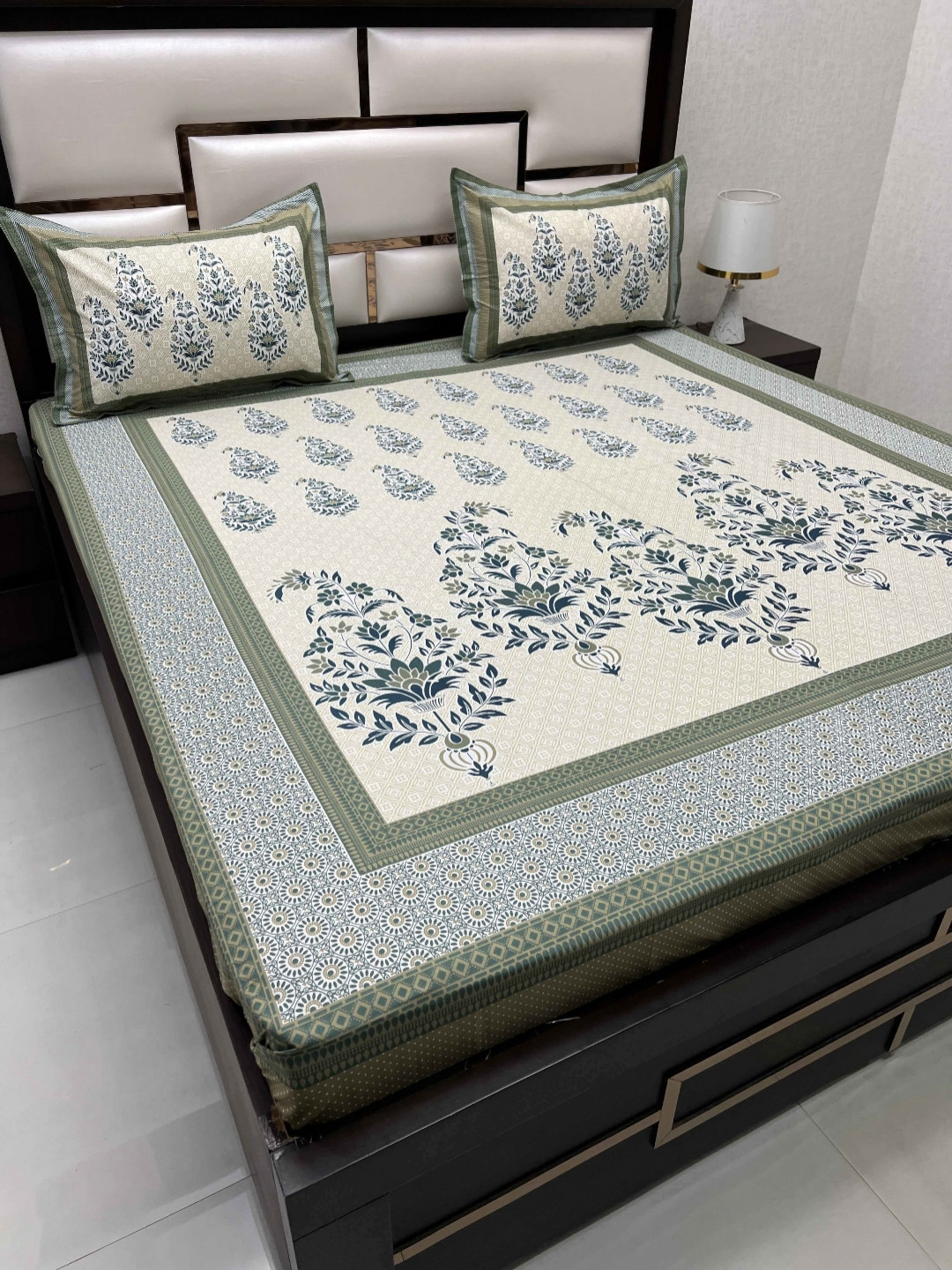 

Pure Decor Lifestyle Beige & Blue Ethnic Motifs Printed Cotton 330 TC King Bedsheet Set