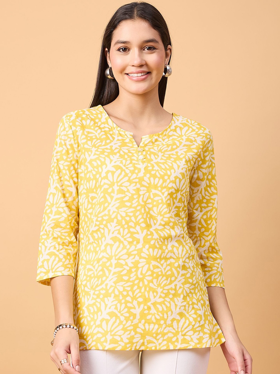 

NEESH Women Floral Printed V-Neck Top, Yellow